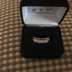 Men’s wedding band 3/4 carets size 10